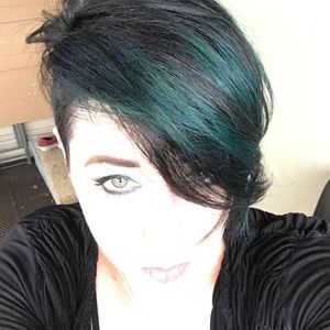 Meet your Posher, Annette